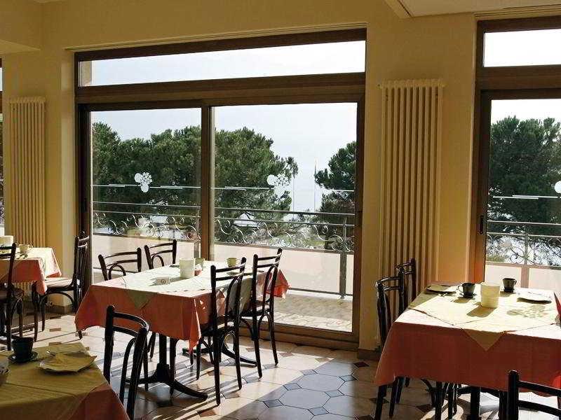 Hotel Geranio Au Lac Muralto Εστιατόριο φωτογραφία